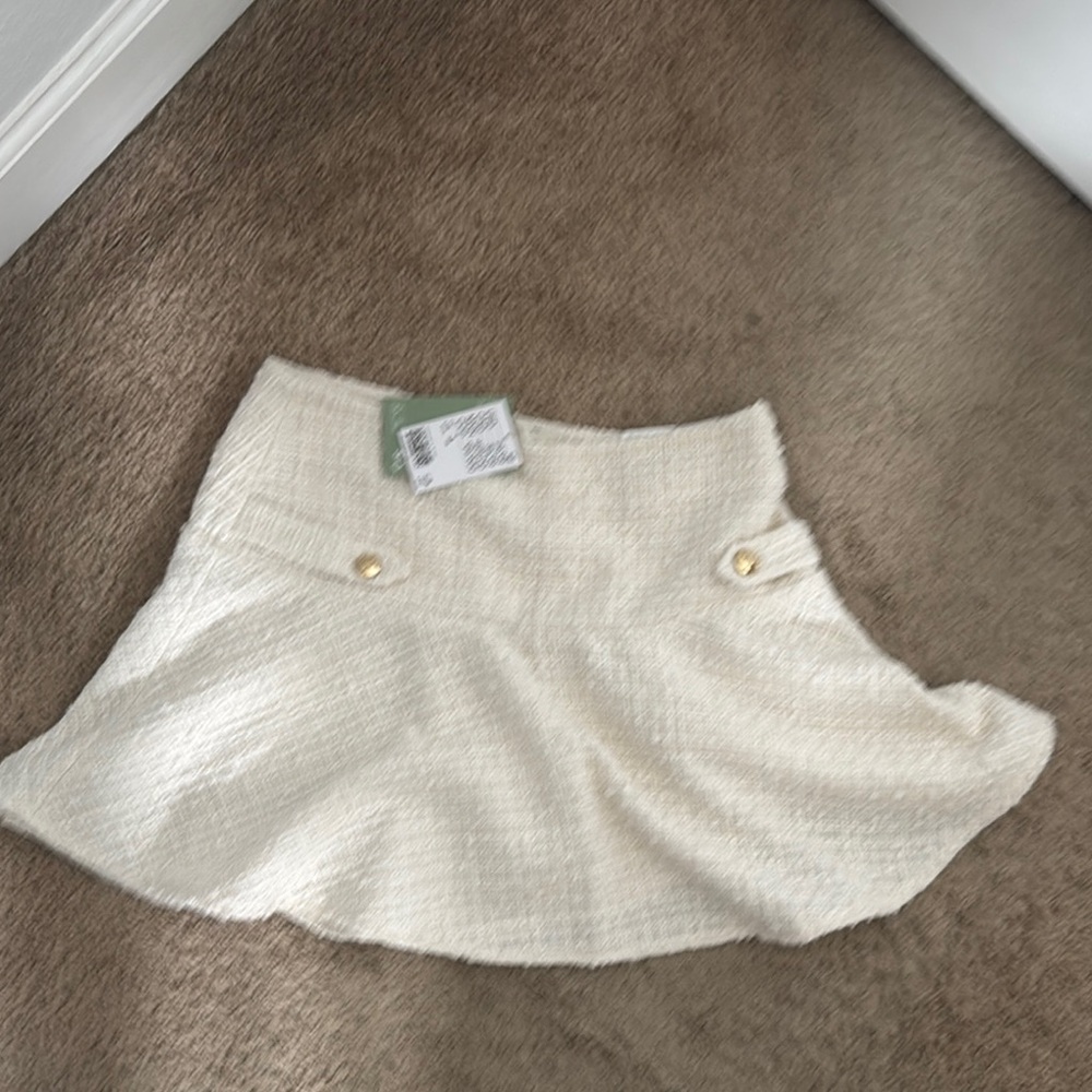 H&M Cream Mini Skater Skirt with Pleats
